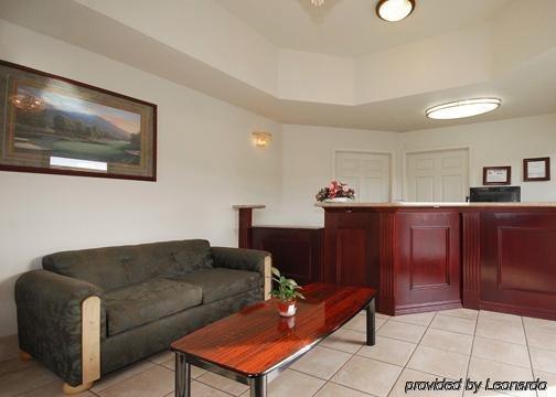 Rodeway Inn Бомонт Интериор снимка